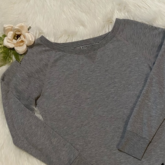 Under Armour Semi-Fitted Crew Sweatshirt G… - Picture 2 of 8